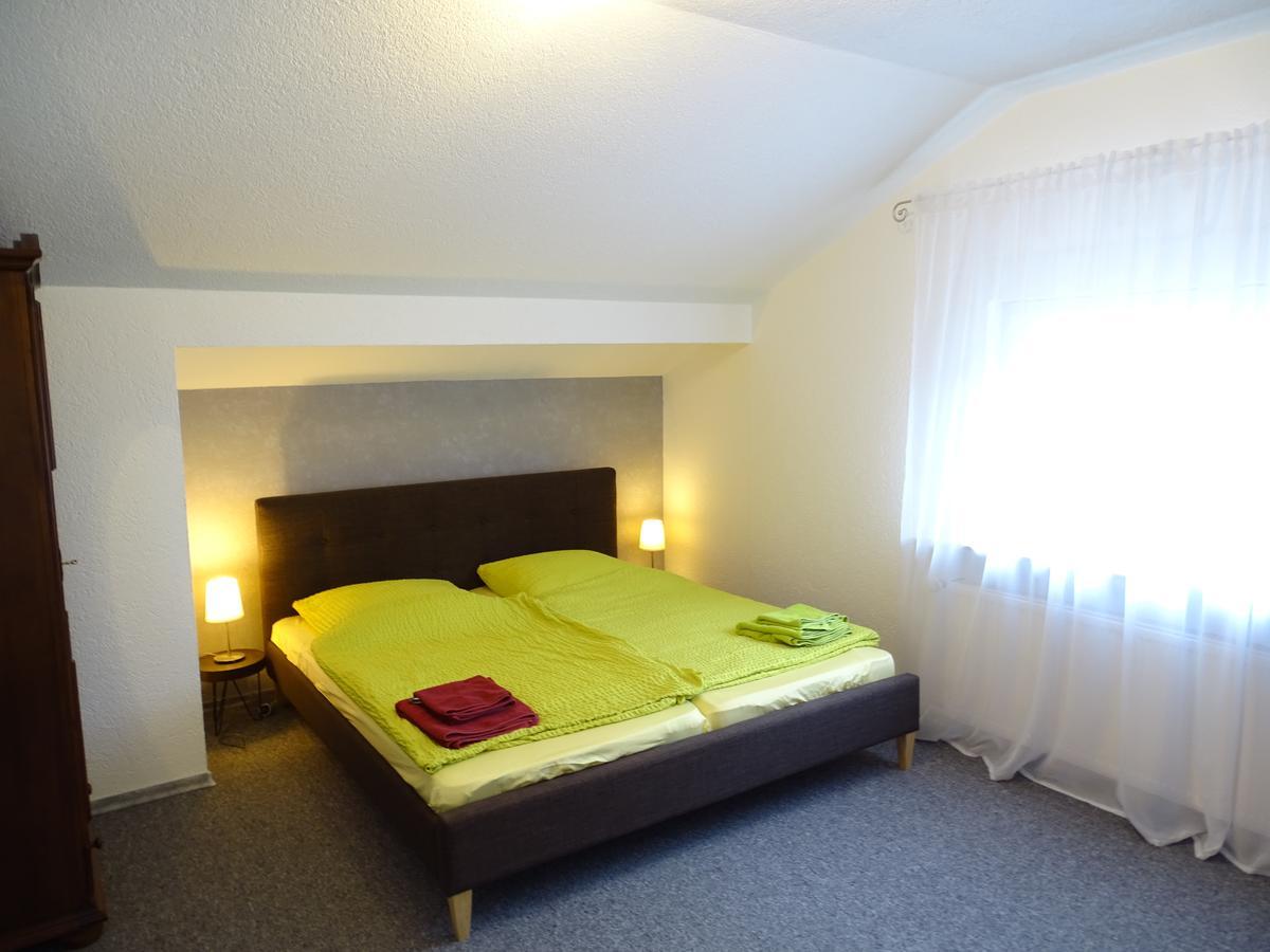 Apartmenthaus "Zum Lowen" Heidelberg - Ziegelhausen מראה חיצוני תמונה